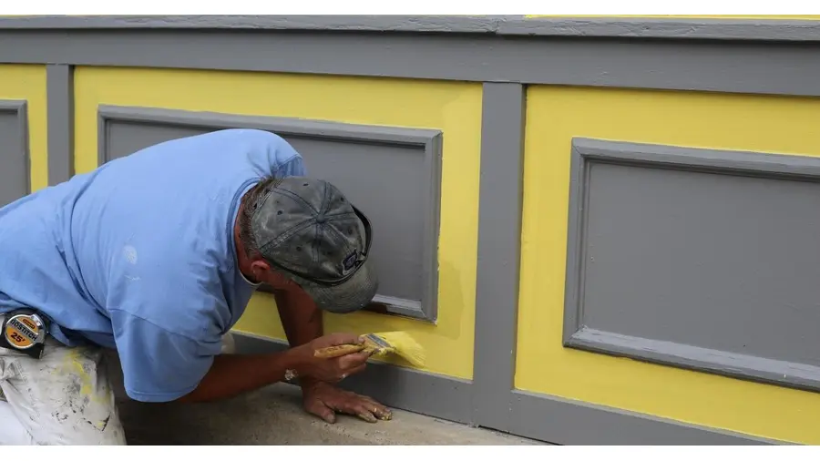 Pintura de áreas externas no Bairro Moinhos de Vento, Porto Alegre